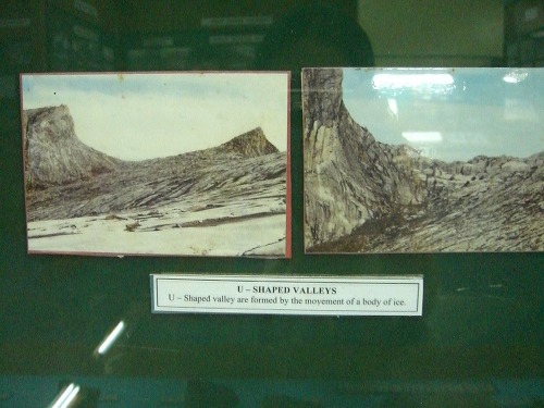 キナバル山の地質の説明