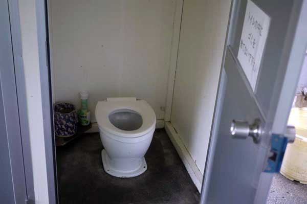 富士宮口　五合目トイレ