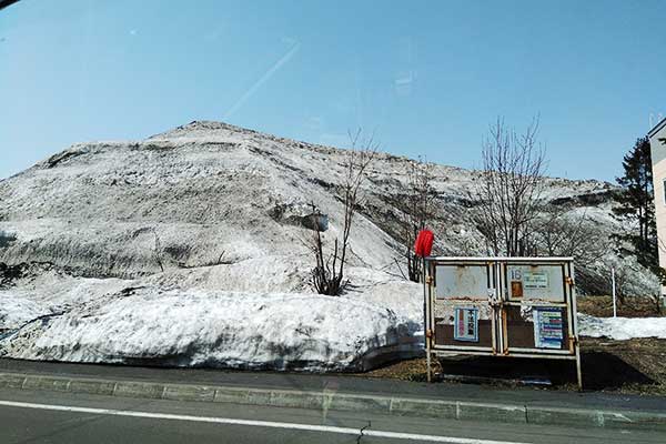 旭川の雪捨て場