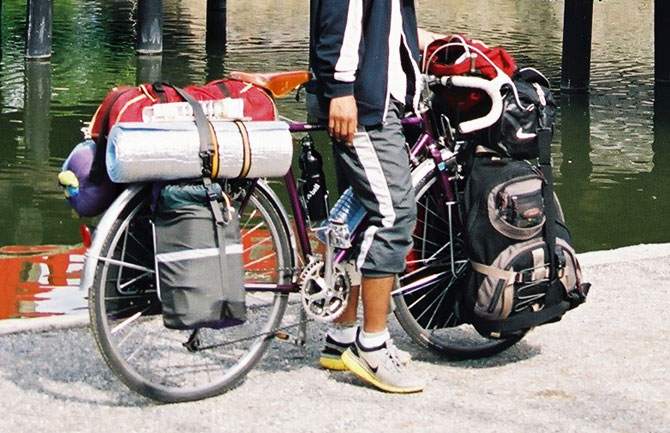 自転車旅行の自転車ランドナー「丸石のエンペラー」とキャリアの紹介