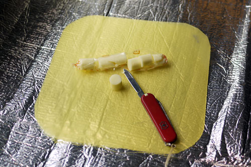 チーズを切る