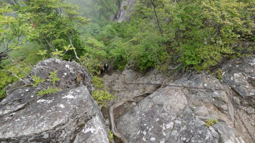 両神山　東岳への登り１