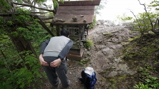 竜頭神社奥社