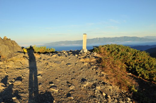 烏帽子岳山頂の様子