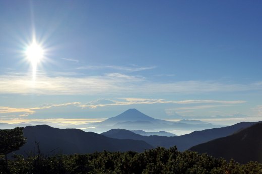 前小河内岳から富士山を望む