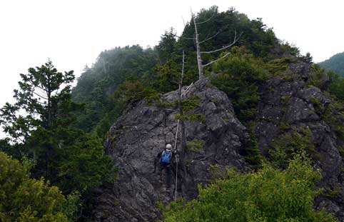 両神山 八丁峠コースの鎖