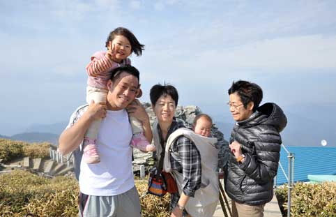 剣山の山頂付近 家族と