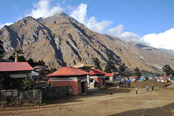 ネパール　テンボチェ