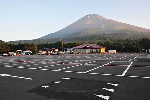 水ヶ塚駐車場からの富士山