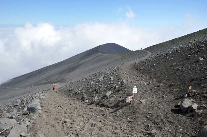 御殿場ルート 宝永山、富士宮ルートへの分岐