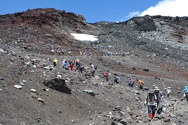 富士山 富士宮ルートの山頂付近の様子